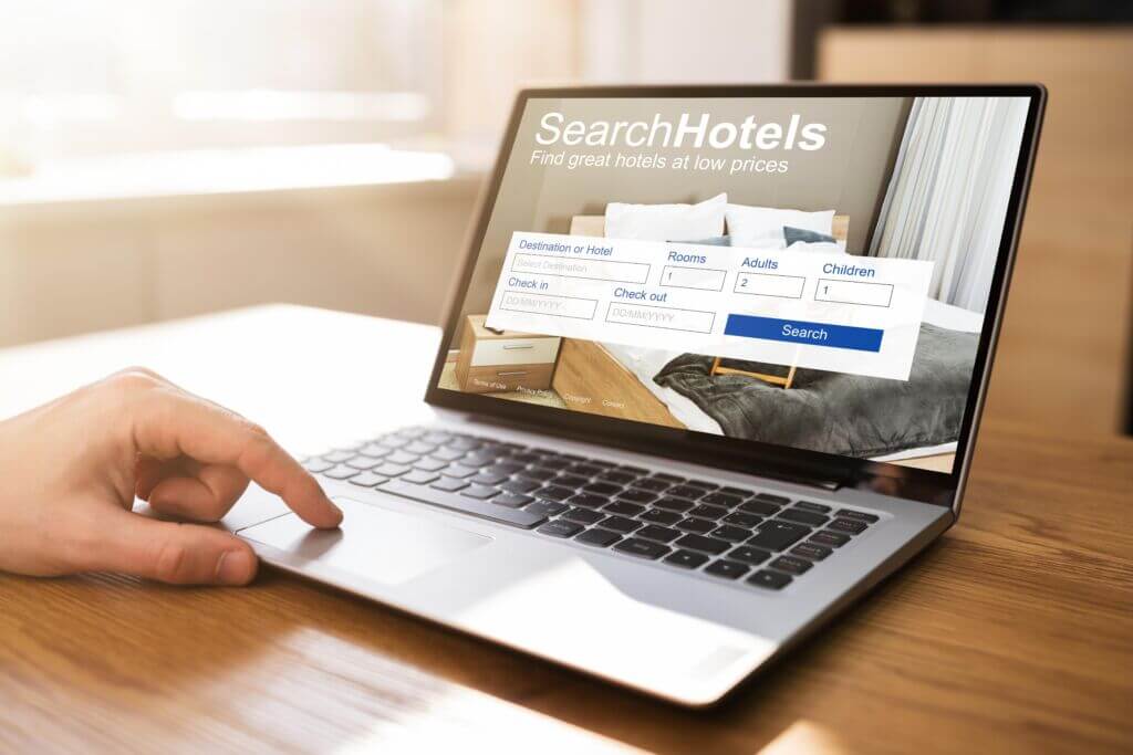 Digital advertising per hotel, tra social e motori di ricerca